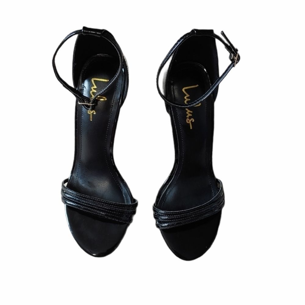 LULUS BLACK PATENT HIGH HEEL